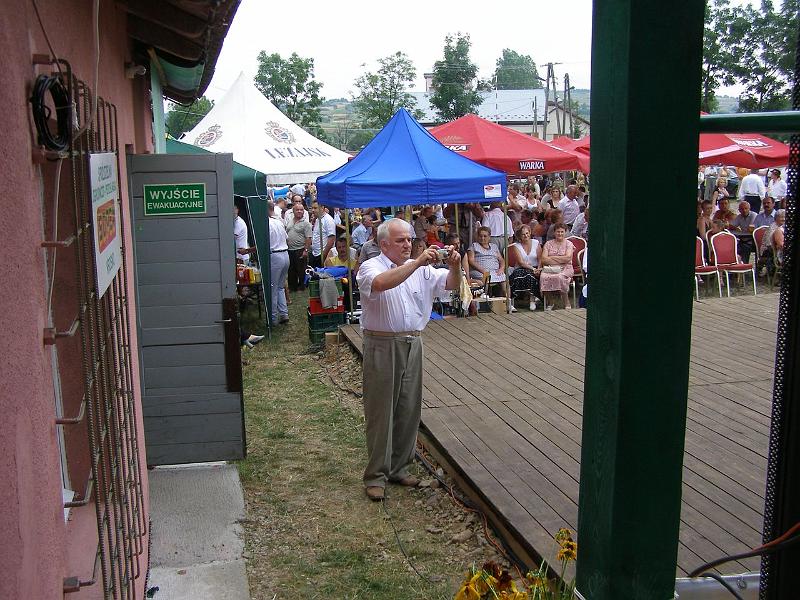 spot folk 07_96.jpg